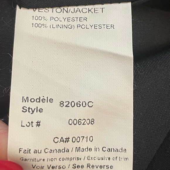 Joseph Ribkoff Black Boxy Blazer/Jacket with Statement Buttons. Size 8. - Picture 9 of 9